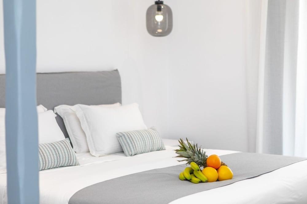 Crystal Mare Suites Naxos City Exterior photo